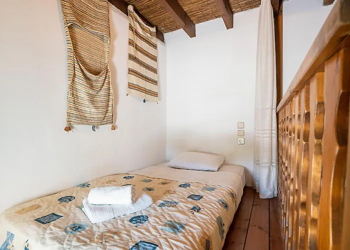 Nyaraló Fedra's Traditional House *