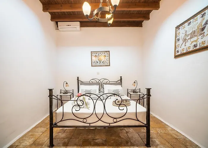 Fedra's Traditional House